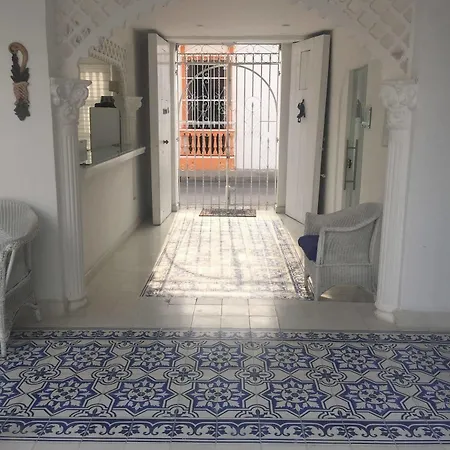 Hotel Casa Mara By Akel 3*